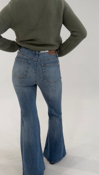 Hometown Dream Flare Jean By Judy Blue
