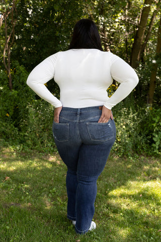 JUDY BLUE HIGH ROAD BOOTCUT CURVY DISTRESSING BACK VIEW