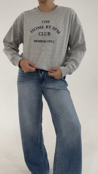 Curfew Queen Crewneck - Grey