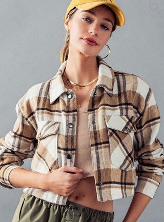 CAMEL PLAID CROPPED SHACKET JACKET FALL COLLECTION