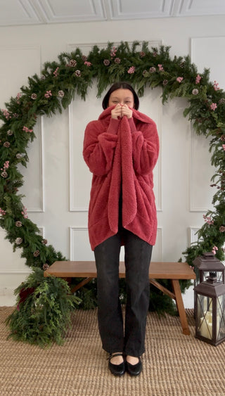 Snuggle Season Cardigan - vintage Red