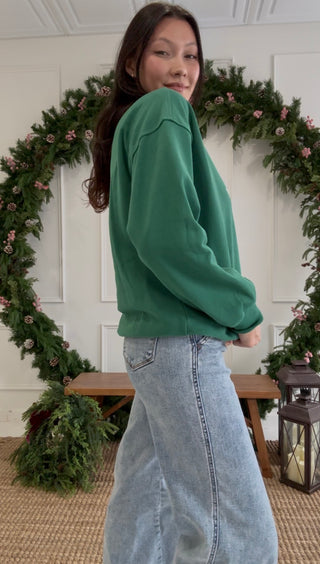 Curfew Queen Crewneck - Green