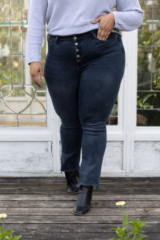 JUDY BLUE LATE NIGHTS BUTTON FLY STRAIGHT LEG DISTRESSED BOTTOM DARK WASH CURVY