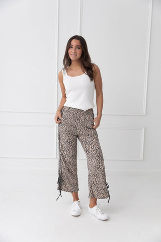 Oh my Leopard French Terry Cropped Sweatpants